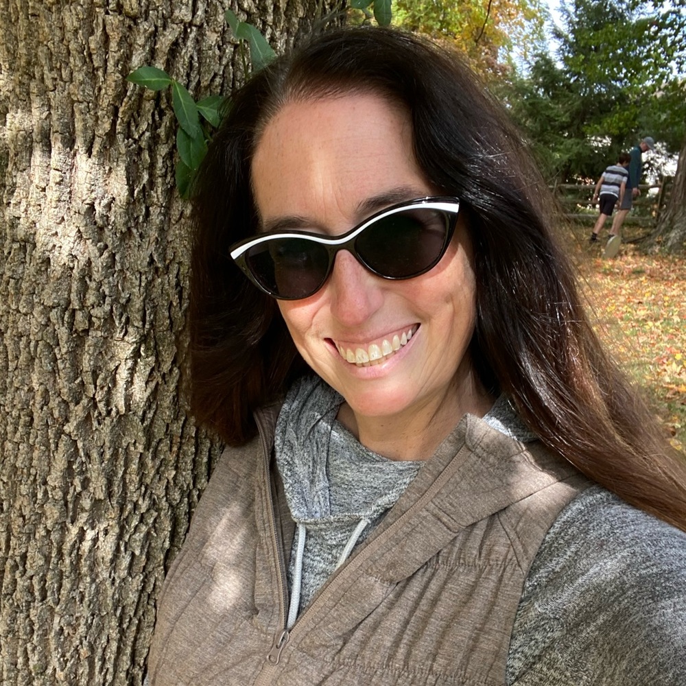 Meet your Posher, Julie